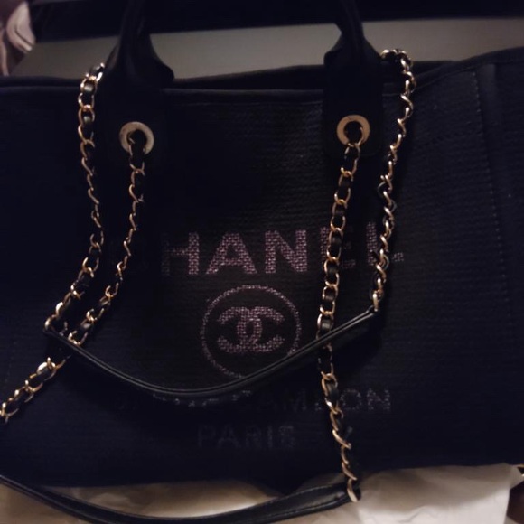 🛑SOLD 🇺🇸 Sale Authentic Chanel Mixed Fibers Deauville Tote Gold hardware - Picture 4 of 6